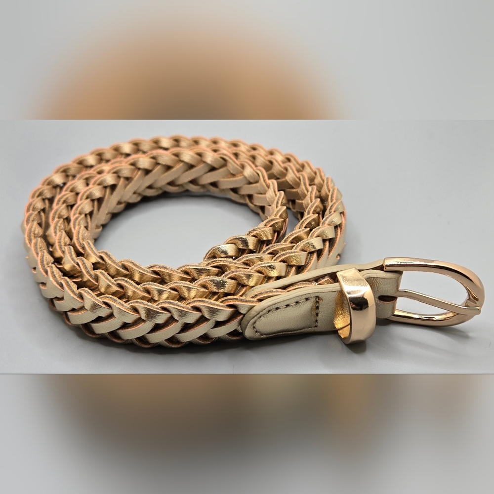 Wmns Braided Belt Sz Measures 32" or Smaller Gold Lamé w/ Gold Tone Buckle NWOT
